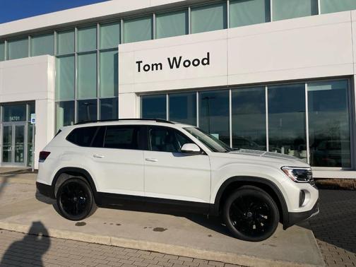 Opal White Pearl 2026 Volkswagen Atlas 2.0T SE W/TECHNOLOGY