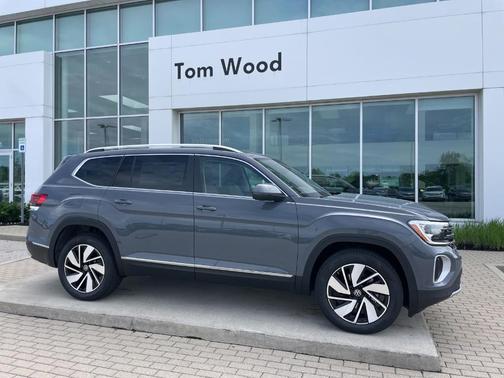 Pure Gray 2026 Volkswagen Atlas 2.0T SEL