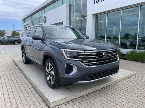 Pure Gray 2026 Volkswagen Atlas 2.0T SEL