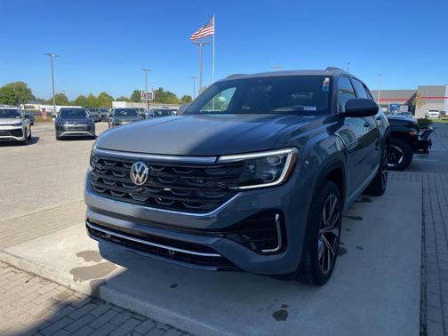 2026 Volkswagen Atlas Cross Sport 2.0T SEL Premium R-Line