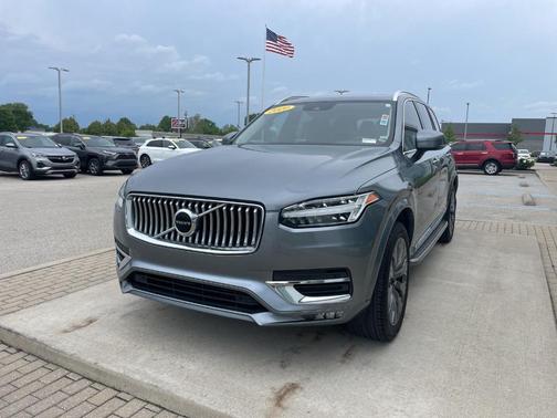 Bursting Blue Metallic 2020 Volvo XC90 T6 Inscription 7 Passenger