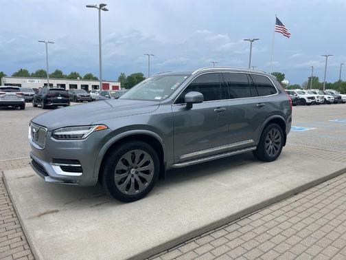 Bursting Blue Metallic 2020 Volvo XC90 T6 Inscription 7 Passenger