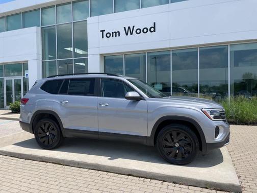 2025 Volkswagen Atlas 2.0T SE