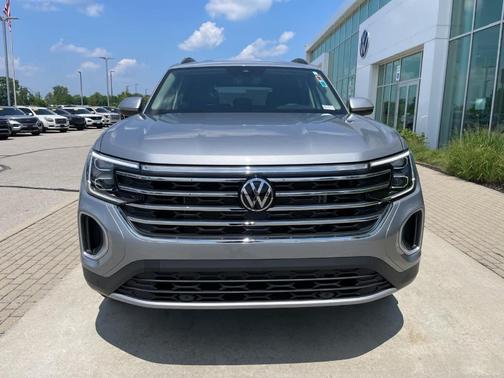 2025 Volkswagen Atlas 2.0T SE