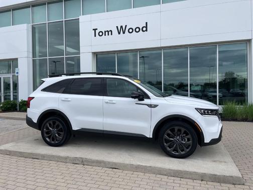 Glacial White Pearl 2023 Kia Sorento X-Line SX Prestige