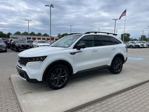 Glacial White Pearl 2023 Kia Sorento X-Line SX Prestige