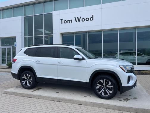 Opal White Pearl 2026 Volkswagen Atlas 2.0T SE