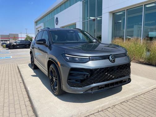 2025 Volkswagen Tiguan 2.0T SE R-Line Black