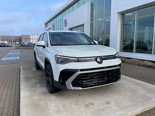 2026 Volkswagen Taos SEL