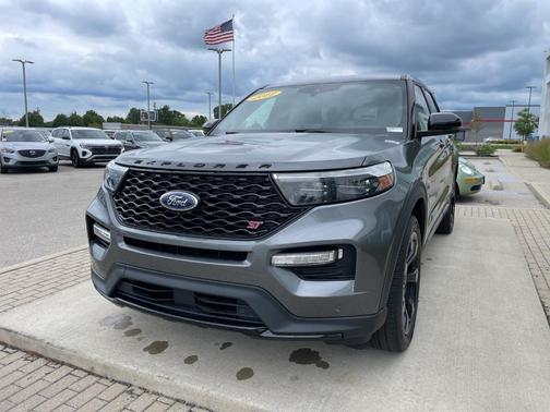 2022 Ford Explorer ST