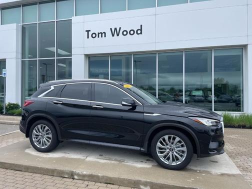 Black Obsidian 2023 INFINITI QX50 Luxe