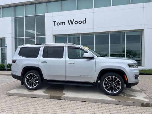 Silver Zynith 2022 Jeep Wagoneer Series II