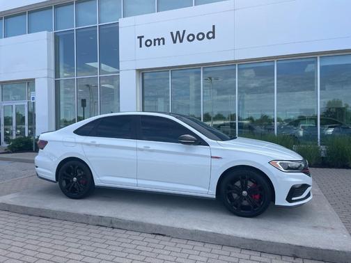 Pure White w/ Black Roof 2021 Volkswagen Jetta GLI 2.0T Autobahn