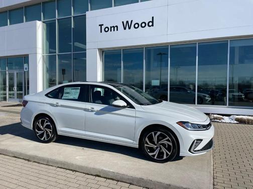 Opal White Pearl 2026 Volkswagen Jetta 1.5T SEL