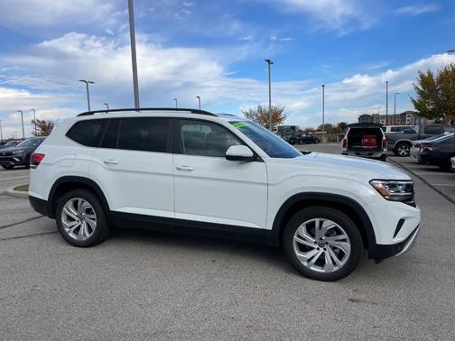 2022 Volkswagen Atlas 3.6L SE w/Technology