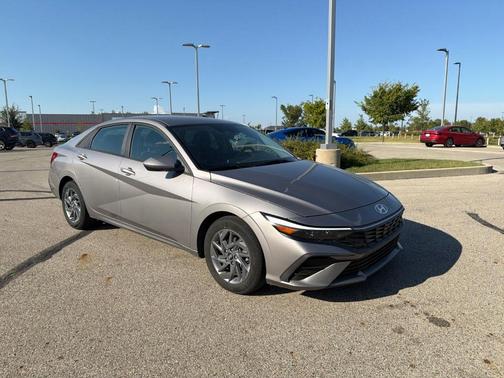 Metal 2024 Hyundai ELANTRA SEL