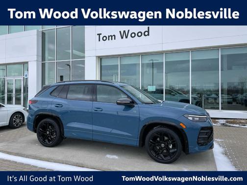 2026 Volkswagen Tiguan 2.0T SE R-Line Black