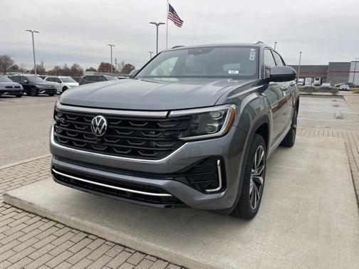 2025 Volkswagen Atlas Cross Sport 2.0T SEL Premium R-Line