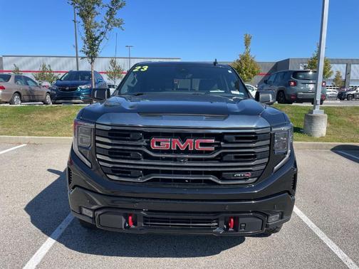 2023 GMC Sierra 1500 AT4