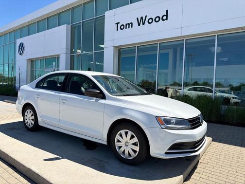 Pure White 2016 Volkswagen Jetta 1.4T S