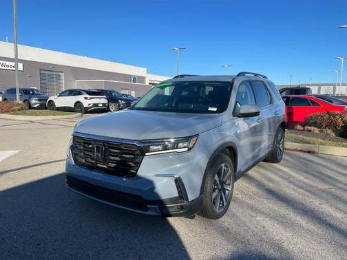 2023 Honda Pilot Touring