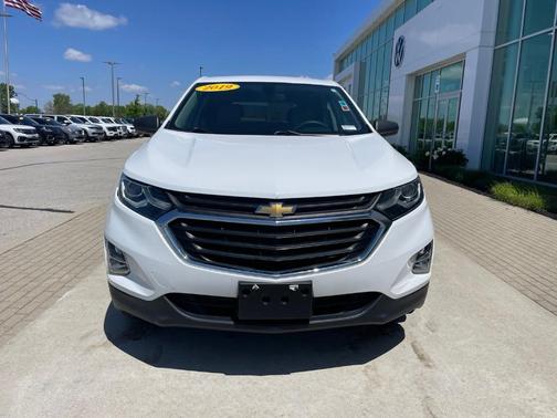 Summit White 2019 Chevrolet Equinox LS
