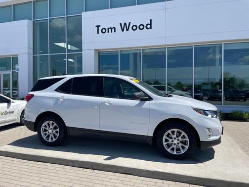 Summit White 2019 Chevrolet Equinox LS