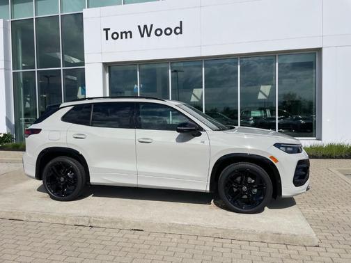 Sandstone 2026 Volkswagen Tiguan 2.0T SE R-Line Black