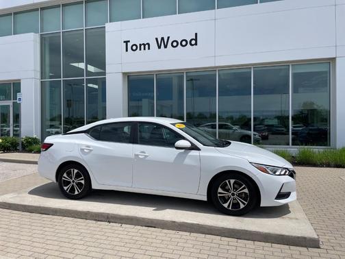 Cloud White 2022 Nissan Sentra SV