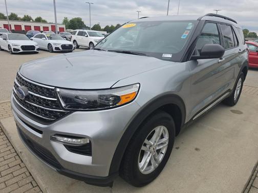 Silver Metallic 2023 Ford Explorer XLT