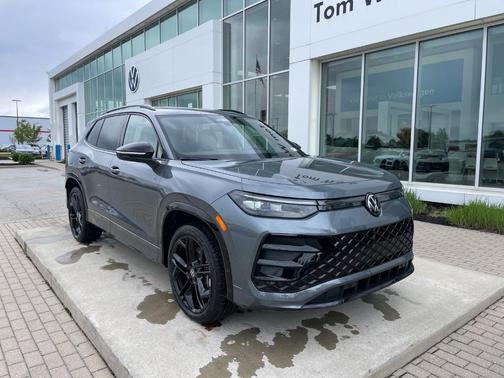 Platinum Gray Metallic 2026 Volkswagen Tiguan 2.0T SE R-Line Black