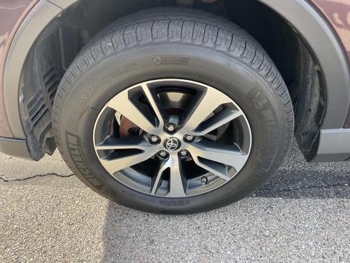 2018 Toyota RAV4 Adventure