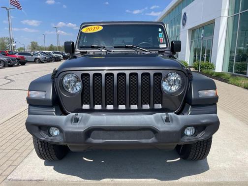 Granite Crystal Clearcoat Metallic 2019 Jeep Wrangler Unlimited Sport