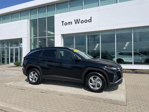Black Pearl 2024 Hyundai TUCSON SEL