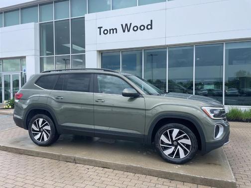 Avocado Green Pearl 2026 Volkswagen Atlas 2.0T SE W/TECHNOLOGY