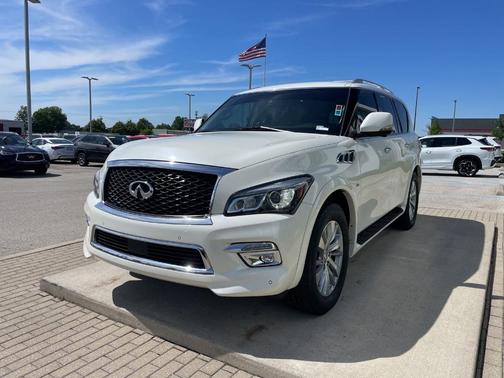 White 2015 INFINITI QX80 Base