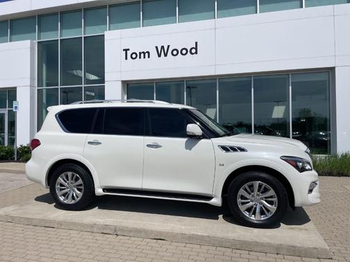 White 2015 INFINITI QX80 Base