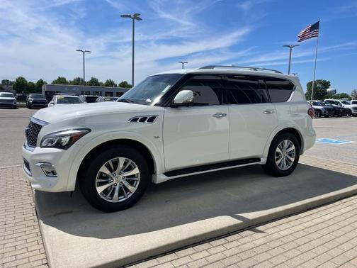 White 2015 INFINITI QX80 Base