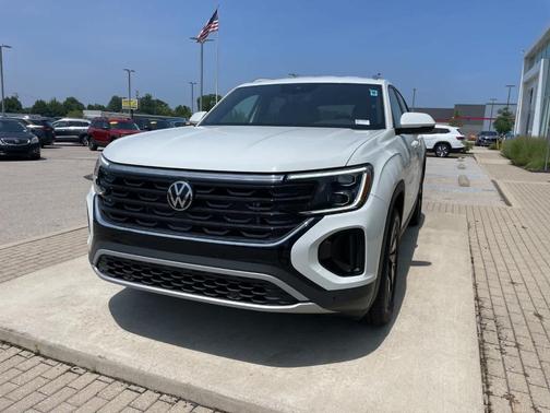 2025 Volkswagen Atlas Cross Sport 2.0T SE w/Technology