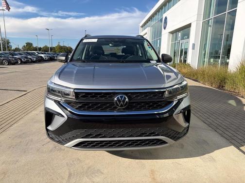 Pyrite Silver Metallic 2024 Volkswagen Taos 1.5T S