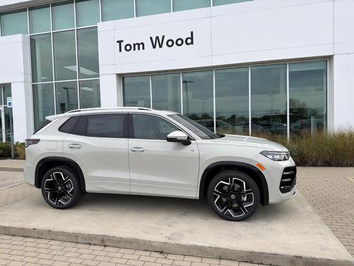 Sandstone 2026 Volkswagen Tiguan 2.0T SEL R-Line Turbo