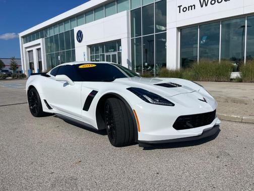 Arctic White 2017 Chevrolet Corvette Z06