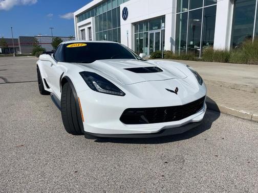 Arctic White 2017 Chevrolet Corvette Z06