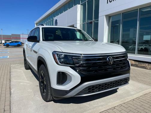 2026 Volkswagen Atlas 2.0T Peak Edition