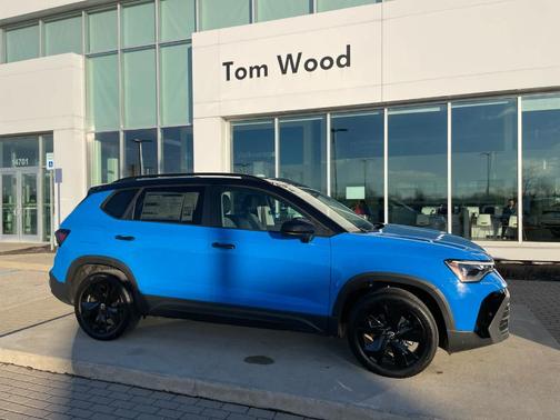 2026 Volkswagen Taos 1.5T SE Black