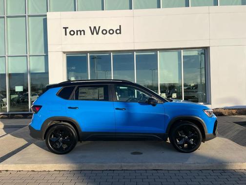 2026 Volkswagen Taos 1.5T SE Black