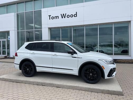 2022 Volkswagen Tiguan 2.0T SE R-Line Black