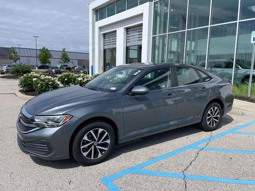 Platinum Gray Metallic 2024 Volkswagen Jetta 1.5T S