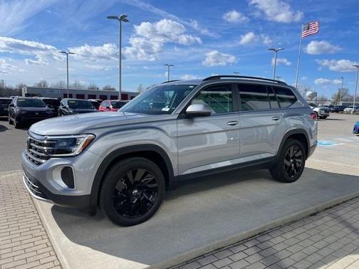 2025 Volkswagen Atlas 2.0T SE