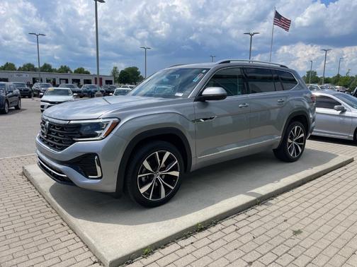 2025 Volkswagen Atlas 2.0T SEL Premium R-Line